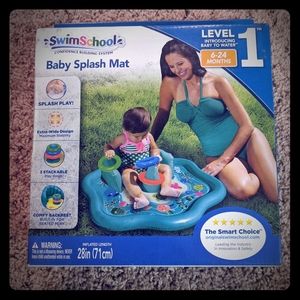 Baby splash pad with back support and ring stacker